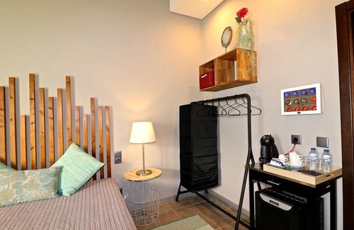 Patroves Hotel | Lost & Found - Guesthouse & Suites