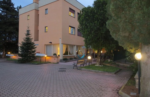 Suburbio IX Aurelio Hotel | Scheppers Hotel&Hostel