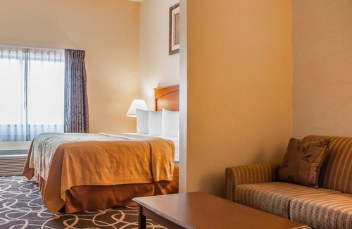 Downtown Niagara Falls Hotel | Quality Hotel & Suites at The Falls