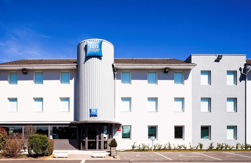 Riom Hotel | Ibis Budget Clermont Ferrand Nord Riom