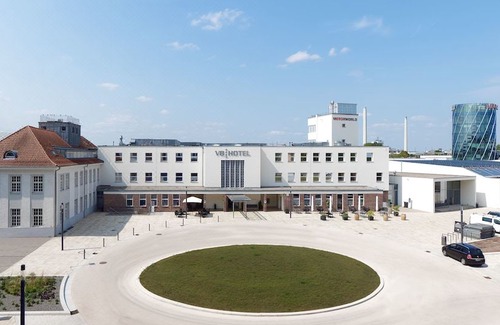 Boeblingen Hotel | V8 Hotel Classic Motorworld Region Stuttgart