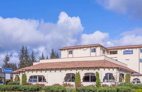 Mendenhall Valley Hotel | Travelodge by Wyndham Juneau