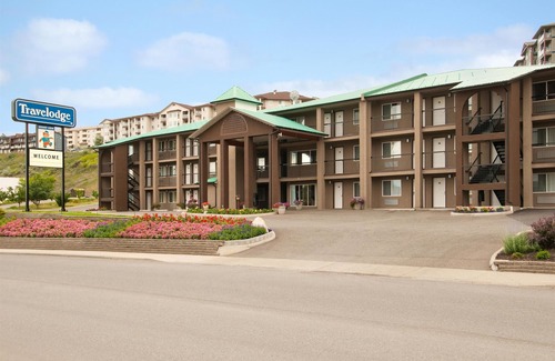 Kamloops Hotel | Travelodge by Wyndham Kamloops Mountview