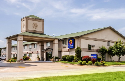 Ozark Hotel | Quality Inn Ozark