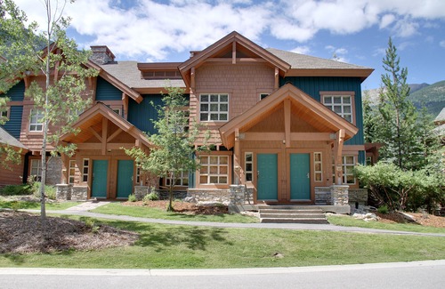 East Kootenay Hotel | Embarc Panorama