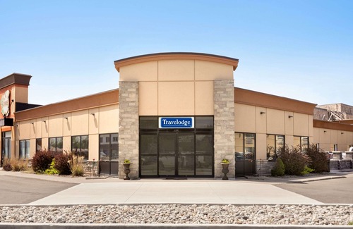 Simcoe Hotel | Travelodge by Wyndham Simcoe
