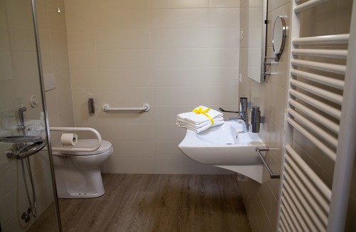 Salzano Hotel | Terra Ferma Rooms & More