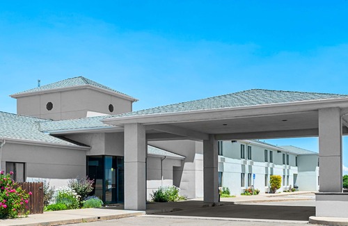 Blanding Hotel | Rodeway Inn & Suites Blanding