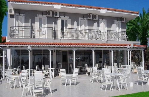 Svoronata Hotel | Sotiris Studios