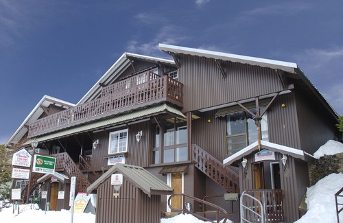 Falls Creek Hotel | Karelia Alpine Lodge