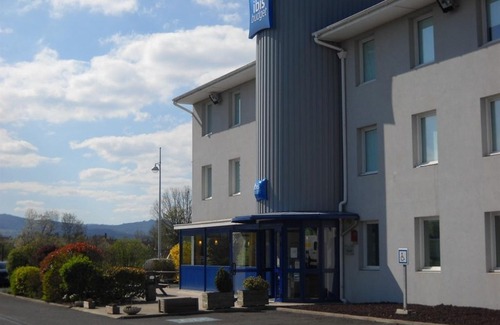 Riom Hotel | Ibis Budget Clermont Ferrand Nord Riom
