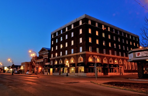 Moose Jaw Hotel | Grant Hall Hotel