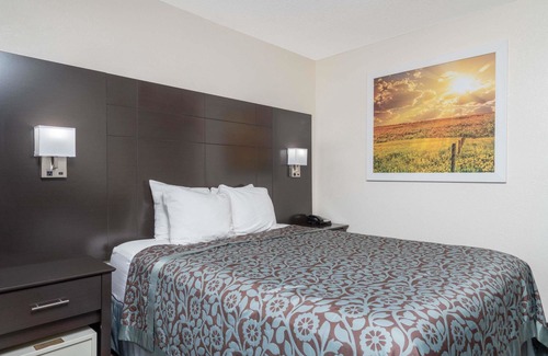 Faribault Hotel | Days Inn by Wyndham Faribault