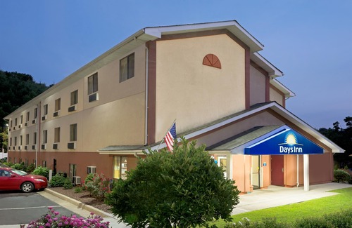 Torrington Hotel | Days Inn by Wyndham Torrington