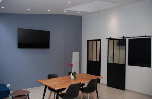 Montreuil-sur-Mer Hotel | Montreuil Appart Holidays Sas