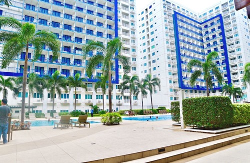 Barangay 76 Hotel | CondoDeal at Sea Residences