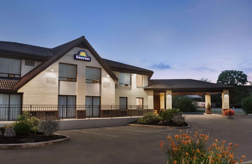 Miramichi Hotel | Days Inn by Wyndham Miramichi NB