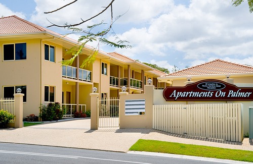 Allenstown Hotel | Apartments on Palmer