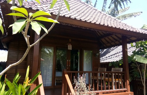 Mushroom Bay Hotel | Dinatah Lembongan Villas Bali