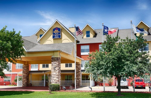 Bellmead Hotel | Best Western Plus Waco North