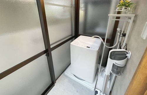 Ikebukuro Apartment | 9 min walk from Ikebukuro station /2 min walk from Kanamecho station /super cost performance /comfortable for 2 ~ 3 people /super convenient /lots of good food and shopping.