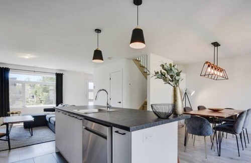 Pont-Rouge House | Halte - Spa and sauna