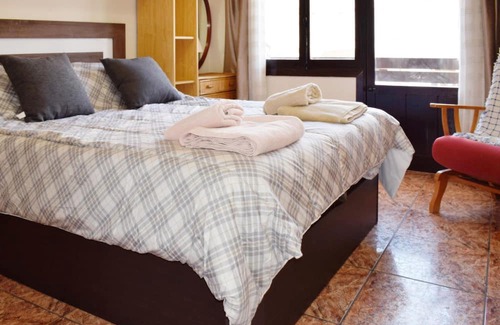 Los Belones House | Enjoy an unforgettable time in this vacation home not far from the sea.