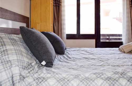 Los Belones House | Enjoy an unforgettable time in this vacation home not far from the sea.