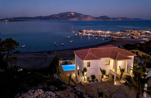 Agios Sostis Villa | 3 bed beachfront villa, Agios Sostis