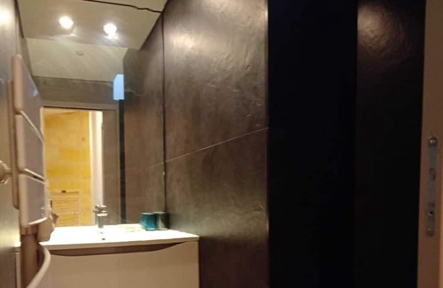 Bordeaux Golden Triangle Apartment | Beautiful hyper center apartment in a quiet area