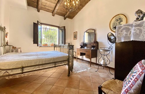 Alcamo Villa | Villa 'Baglio Giganti' with Private Terrace, Wi-Fi and Air Conditioning
