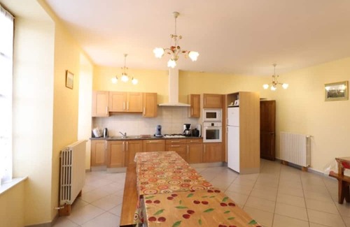 La Trinitat Cottage | Gite La Trinitat, 4 bedrooms, 12 persons