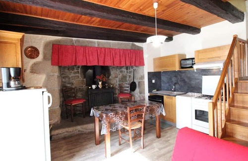 Ladinhac Cottage | Gite Ladinhac, 1 bedroom, 3 persons