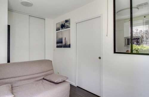 7th Arrondissement Apartment | DIFY Malot - Jean Macé