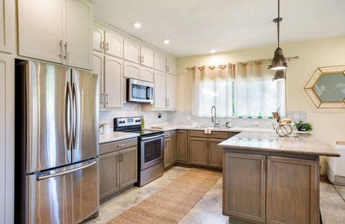 Sebastopol Other | The Bask House: Farm Fresh Eggs, Local Java Too, Sunset Spa Awaits All For YOU!