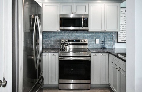 Garden City Condo | One Ocean Place 1202