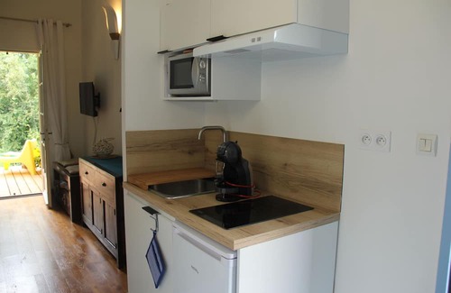 Eauze Apartment | Gîte de Bodhi 2 pers - Swimming pool, comfort & Nature - Au Petit Bernerot