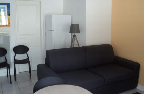 Villedoux Apartment | Homestay in a condominium