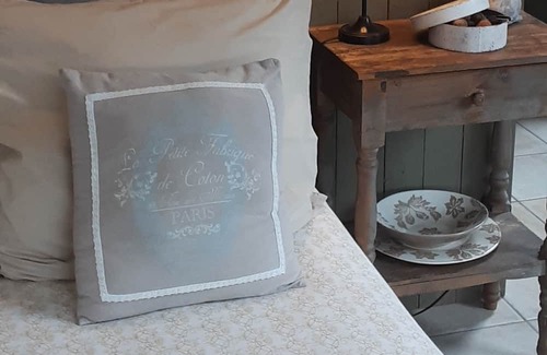 Fernelmont Bed & Breakfast | Bed and Breakfast "In the Shade of Walnut"