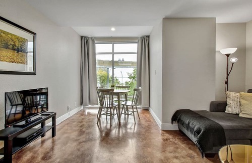 Civic District Apartment | The Littlefields by Lodgewell | Downtown Chic | A7