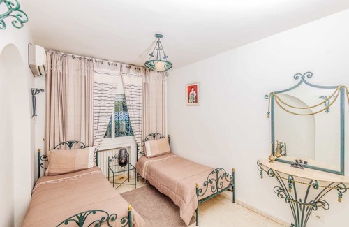 Hammamet House | Have breakfast by the pool every day