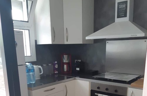 Calafat Villa | Air-conditioned villa 9/10 people in large fenced garden 150 m from the sea