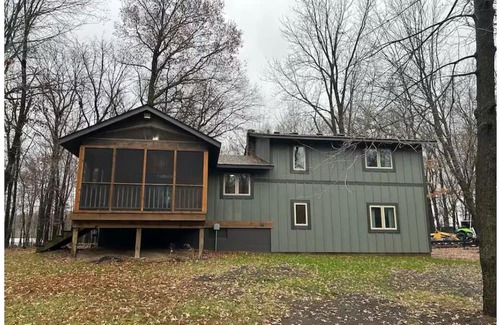 Big Lake House | Merry Moose Lodge - Pets Welcome