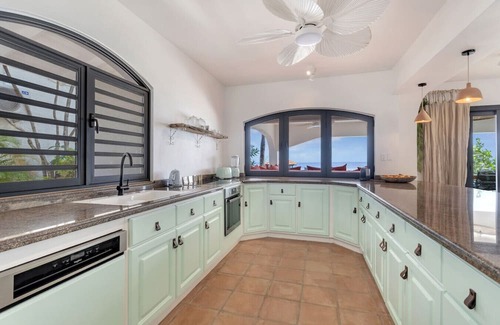 Belnem Villa | Stunning oceanfront 12 person luxury villa