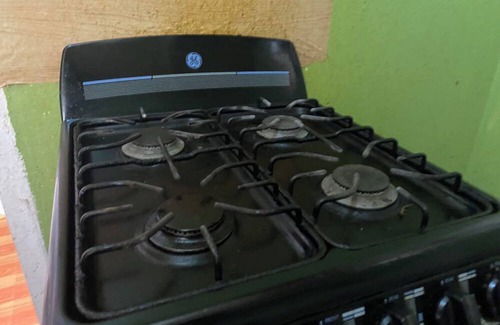 Havendale Cottage | Charming cottage in superb Kingston with AC, WiFi