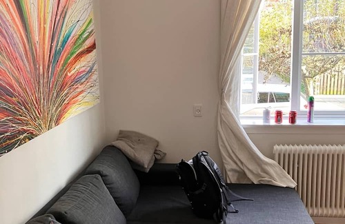 Charlottenlund Apartment | Cozy studio Apartment really close to the public transportation