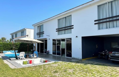 El Carmen House | Beautiful and Modern Country House in Condominium, swimming pool and full fun and relaxation.