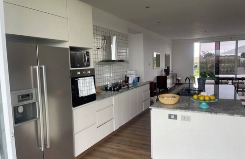 El Carmen House | Beautiful and Modern Country House in Condominium, swimming pool and full fun and relaxation.