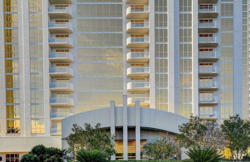 Las Vegas Condo | MGM Signature-11-611 Strip View Jacuzzi Studio