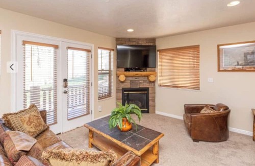 Eden Condo | 3-bedroom condo in fabulous Eden, skiing, biking, hiking, and water sports